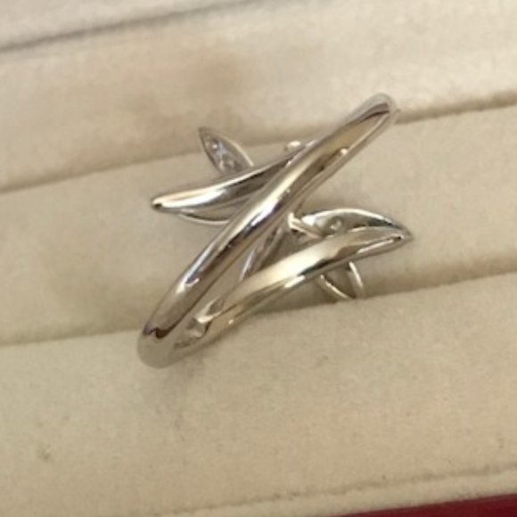 ⭐️Host Pick⭐️ 18K White Gold Dragonfly Ring with Diamonds - Size 7 1/4 - Picture 7 of 11